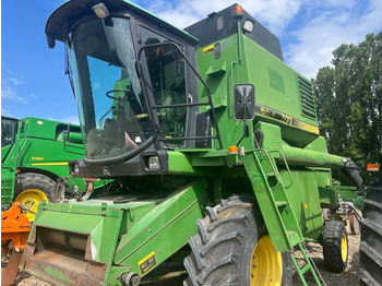 Комбајн JOHN DEERE