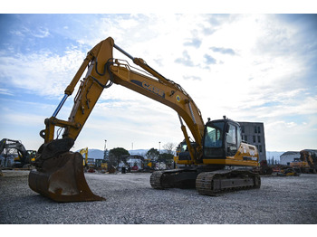 Багер гасеничар CASE