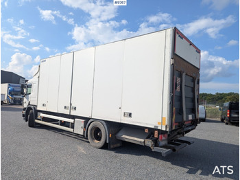 Камион сандучар Box Truck Scania P320 4X2 with tail lift: слика 3