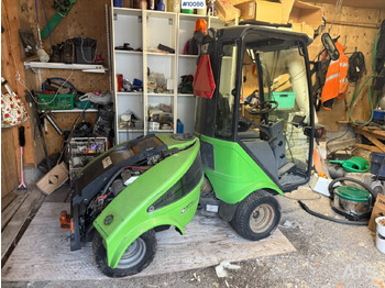 Возило за метење NILFISK