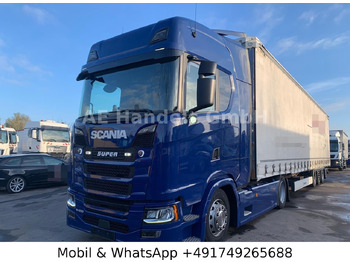 Камион влекач SCANIA S 450