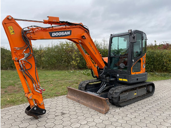 Мини багер DOOSAN DX63-3
