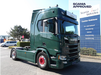Камион влекач SCANIA R