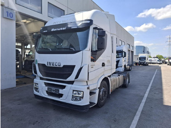 Камион влекач IVECO Stralis 440