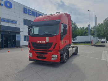 Камион влекач IVECO Stralis 440