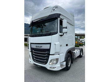 Камион влекач DAF XF 460