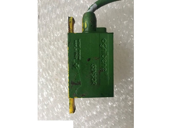 Сензор за Земјоделска машина John Deere - Czujnik Ustawienia Kół - Ognibene Magnetic Sensor: слика 2