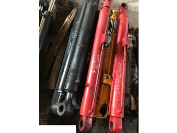Хидрауличен цилиндар MANITOU
