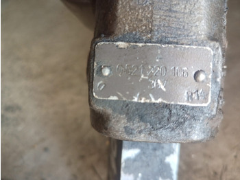 Резервни делови за Трактор Valtra 6300 Massey Ferguson rozdzielacz podnośnika EHR: слика 3