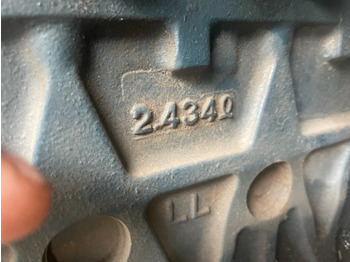Мотор за Градежна машина Silnik Kubota V2403  2.434 silnik na części: слика 2