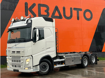 Камион со кука за подигање VOLVO FH 540