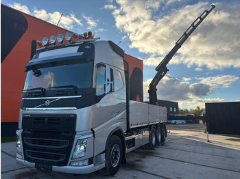 Камион со платформа VOLVO FH 540