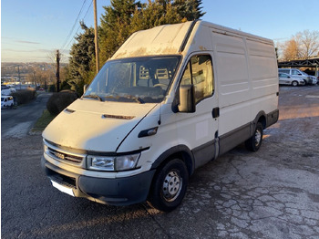 Товарно комбе IVECO Daily 35s12