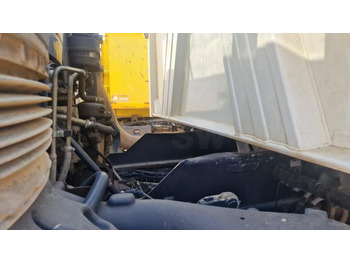 Лизинг на Iveco Trakker 410 Iveco Trakker 410: слика 4