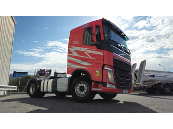 Камион влекач VOLVO FH 460