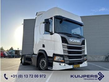Камион влекач SCANIA R 450