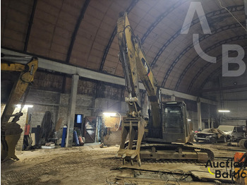 Багер гасеничар CATERPILLAR 320D