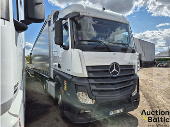 Камион влекач Mercedes-Benz Actros 1845: слика 2