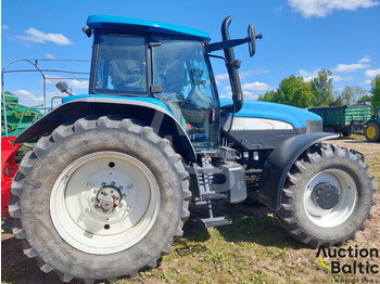 Трактор New Holland TM 190: слика 4