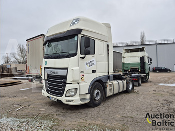 Камион влекач DAF XF 460