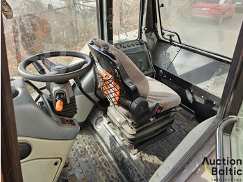 Трактор Valtra A 93H: слика 5