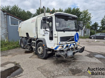 Возило за метење VOLVO FL