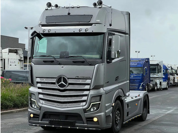 Камион влекач MERCEDES-BENZ Actros 1863