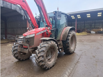 Трактор MASSEY FERGUSON 5711