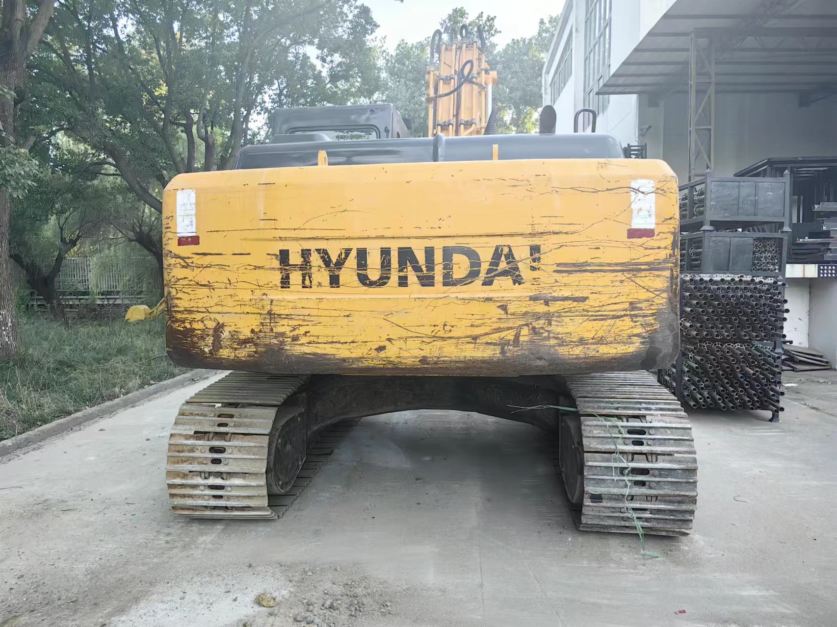 Багер HYUNDAI R220LC-7: слика 3
