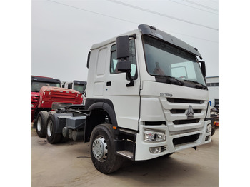Камион влекач HOWO 6x4 380hp tractor: слика 2