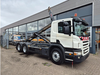 Камион со кука за подигање SCANIA P 360