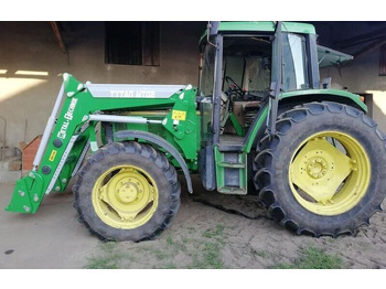 Преден утоварувач за трактор METAL-TECHNIK