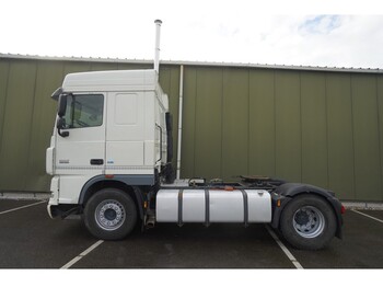 Камион влекач DAF XF 105 460