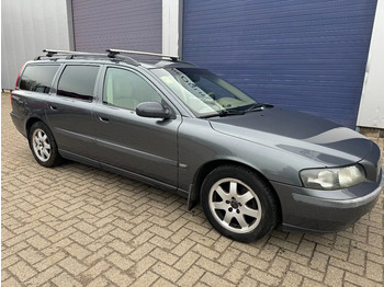 Автомобил VOLVO