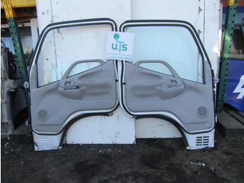 Кабина и ентериер за Камион HINO 300 SERIES COMPLETE DOORS: слика 2 Кабина и ентериер за Камион HINO 300 SERIES COMPLETE DOORS: слика 2