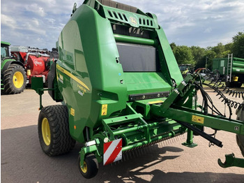Обмотувач на бали JOHN DEERE
