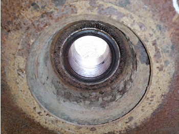 Глава на тркало за Камион MAN Rear axel hub 81357013155: слика 5