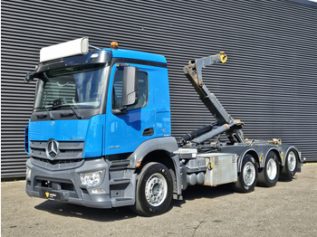 Камион со кука за подигање MERCEDES-BENZ Antos