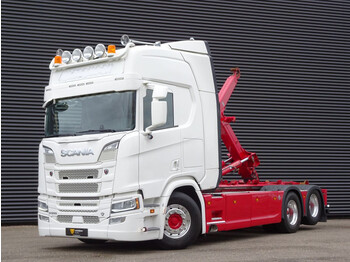 Камион со кука за подигање Scania R650 V8 6x2 / HOOKLIFT / RETARDER / FULL AIR SUSPENSION: слика 1