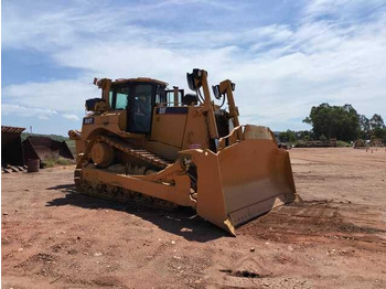 Булдожер CATERPILLAR D8T