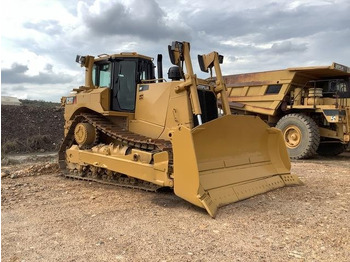 Булдожер CAT D8T: слика 4