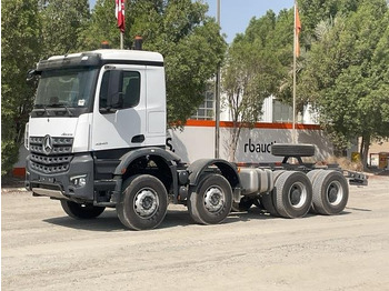 Камион со кабинска шасија MERCEDES-BENZ Arocs