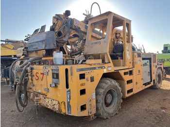 Камион со бетонска пумпа PUTZMEISTER