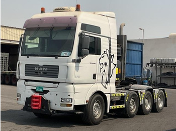 Камион влекач MAN TGA