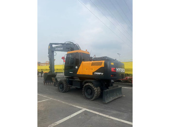 Багер на тркала HYUNDAI R210