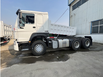 Камион влекач SINOTRUK HOWO