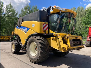 Комбајн NEW HOLLAND CR9090