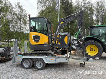 Мини багер Grävmaskin Volvo ECR25D Electric: слика 4