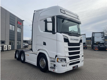 Камион влекач SCANIA S 660