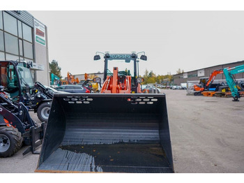 Лизинг на Kubota R070 VARUSTELTU  Kubota R070 VARUSTELTU: слика 3